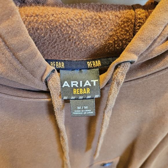 COPY - Ariat size m sweatshirt - Picture 5 of 6